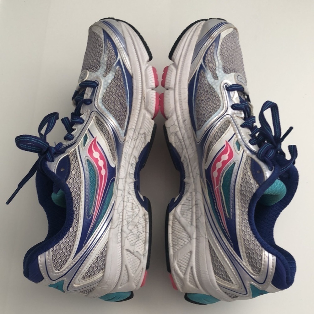 Saucony Guide 8 running shoes with mesh sides size 9 colors of silver blue white - Picture 2 of 8